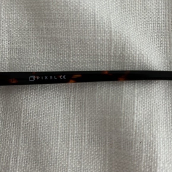 Pixel Bluelight glasses style name: Capri color: Tortoise - Picture 4 of 5